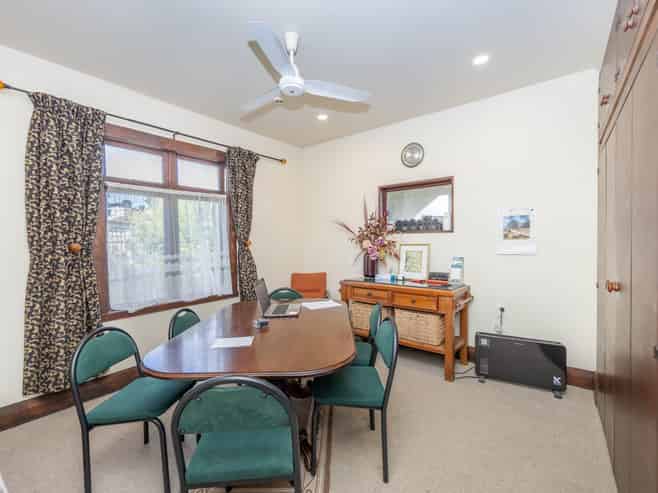 Character Office Gem in Hamilton's Golden Triangle