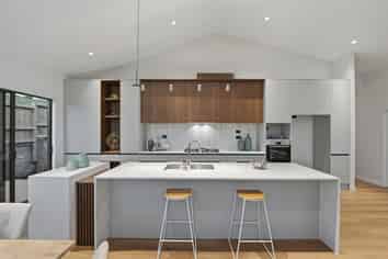  10 Whale Bay Rise, Gulf Harbour