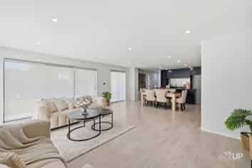 111d Woodglen Road, Glen Eden