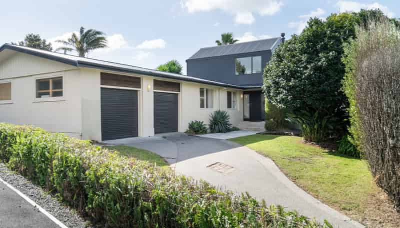 21 Highfield Crescent, Brookfield