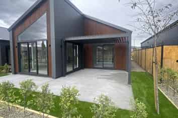 15 Hadley Place, Cromwell