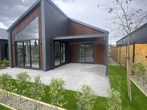 15 Hadley Place, Cromwell