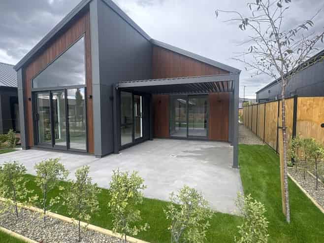 15 Hadley Place, Cromwell