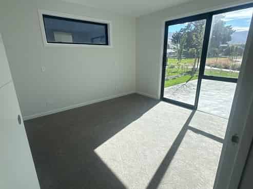 15 Hadley Place, Cromwell