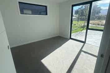 15 Hadley Place, Cromwell