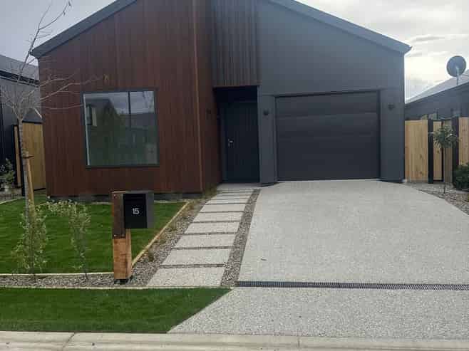 15 Hadley Place, Cromwell