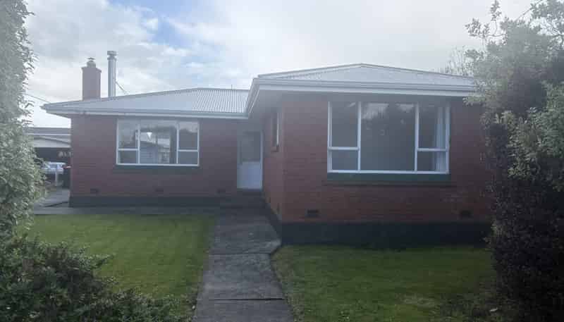 8 Stuart Street, Mataura