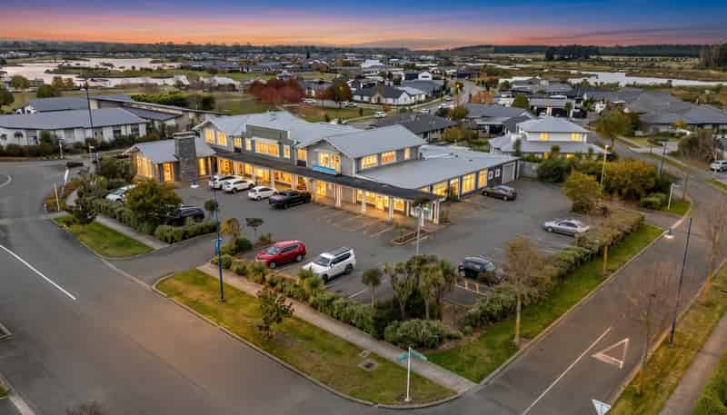 8 Tahuna Street, Pegasus