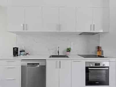 7/8 Bagnall Avenue, Point England