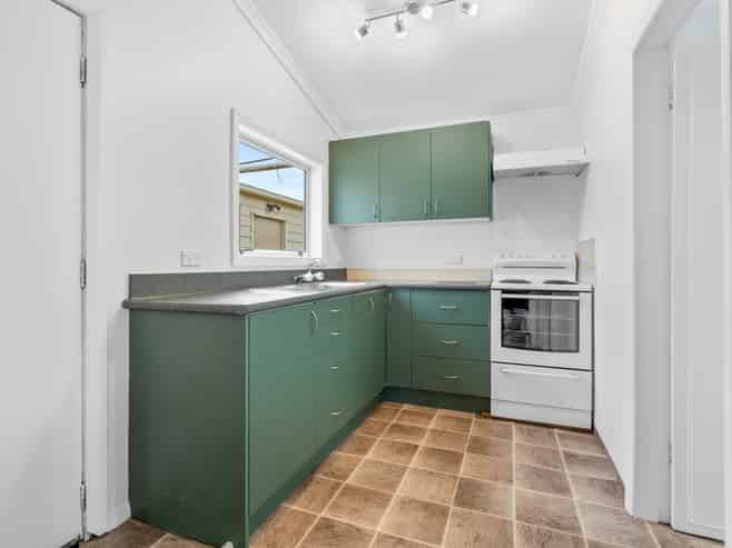 39 Helena Street, Forbury