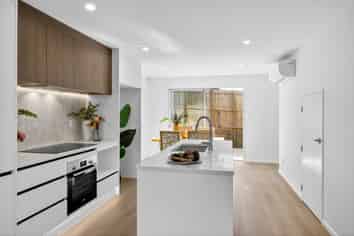 7D Maroubra Place, Botany Downs