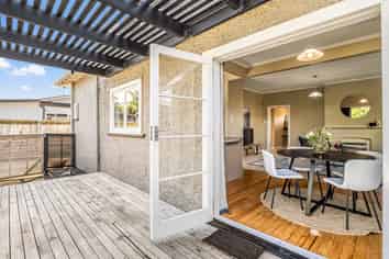 47 Lincoln Road, Springvale