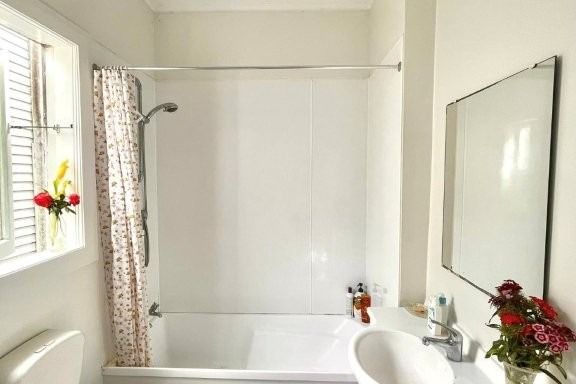 TIDY 4-BEDROOM HOME IN A GREAT LOCATION – další