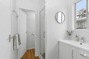 121-123F Bell Road, Waiwhetu