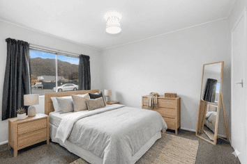 121-123F Bell Road, Waiwhetu