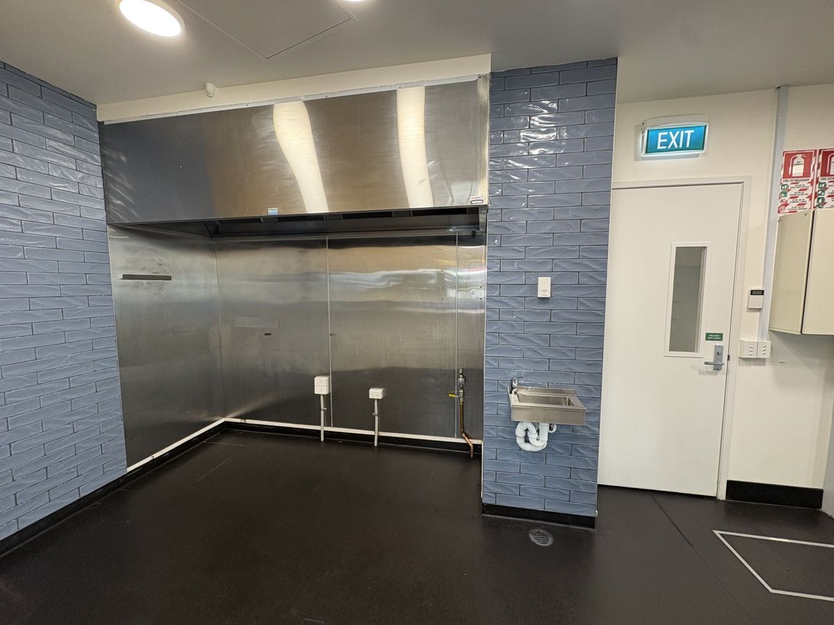 CBD F&B – ready to go! – pohled 5