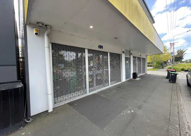 409 Worcester Street, Linwood