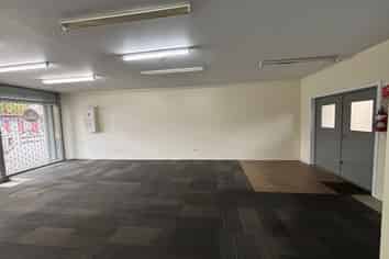 Retail in Linwood