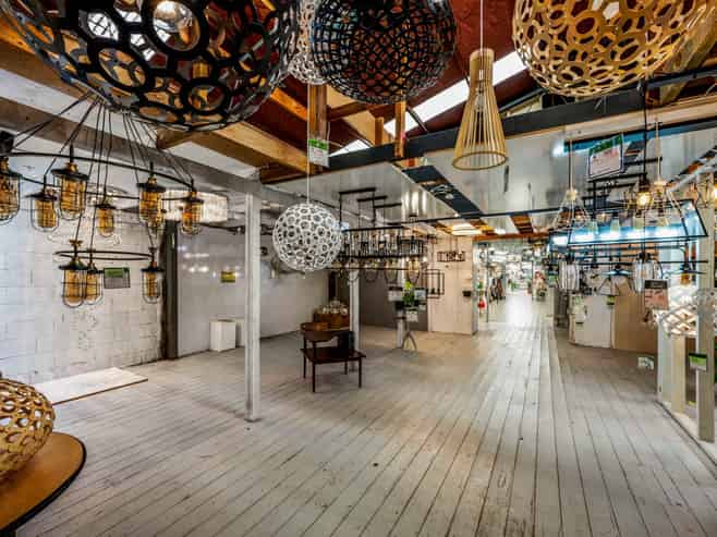 NEW LYNN STANDALONE FREEHOLD - ITS NO.1!
