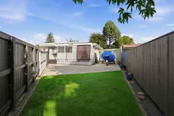 27A Barron Crescent, Fenton Park