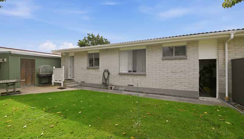27A Barron Crescent, Fenton Park