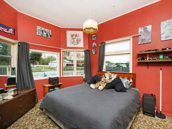 80 Willoughby Street, Halcombe