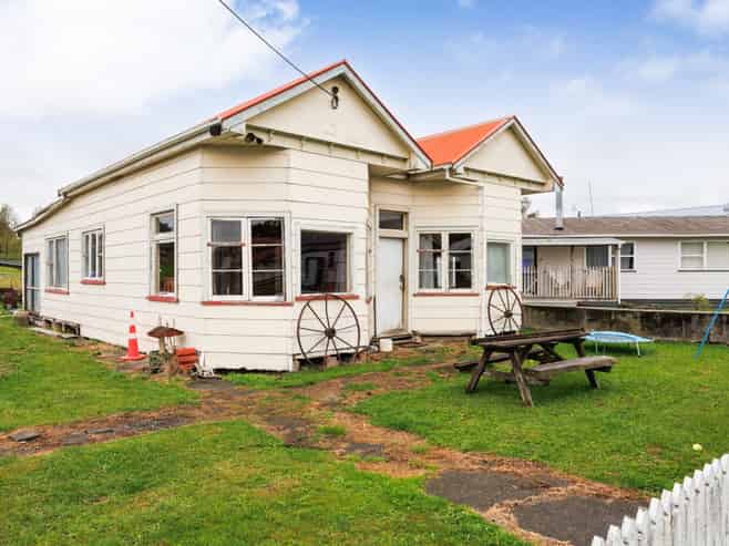 80 Willoughby Street, Halcombe