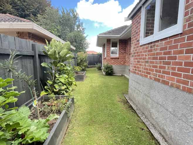 1/16 Callis Avenue, Opaheke