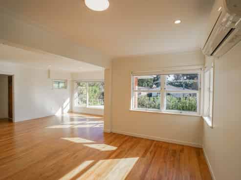1/16 Callis Avenue, Opaheke