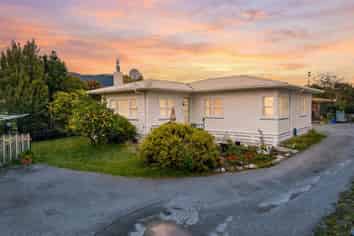 1/18 Fergusson Street, Stoke