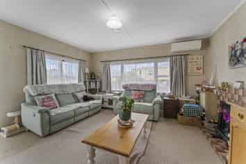 1/18 Fergusson Street, Stoke