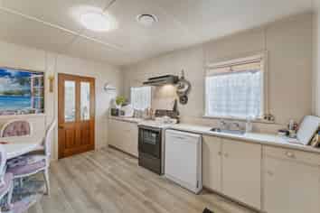 1/18 Fergusson Street, Stoke