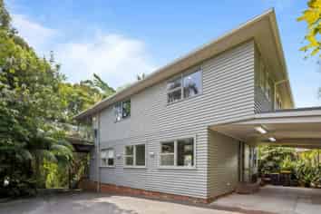 10 Pendlebury Street, Green Bay