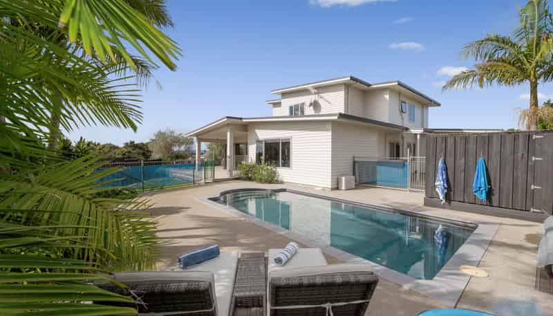 12 Liberty Crescent, Beachlands