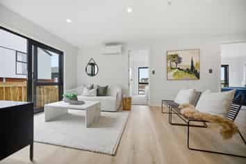 3 Makumaku Place, Long Bay