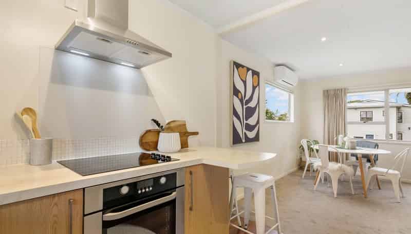 3/8A Kingsway Avenue, Sandringham