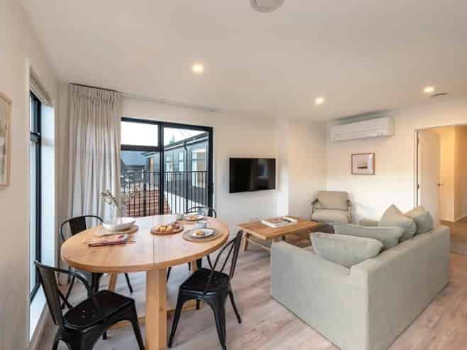 33a Farrant Drive, Wanaka