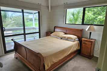 34 Harbour View Road , Leigh