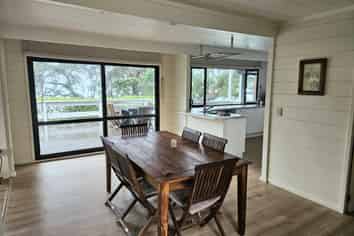 34 Harbour View Road , Leigh