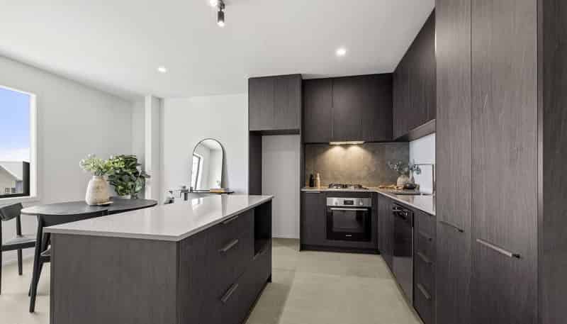 33/17 Rocky Road, Huntington