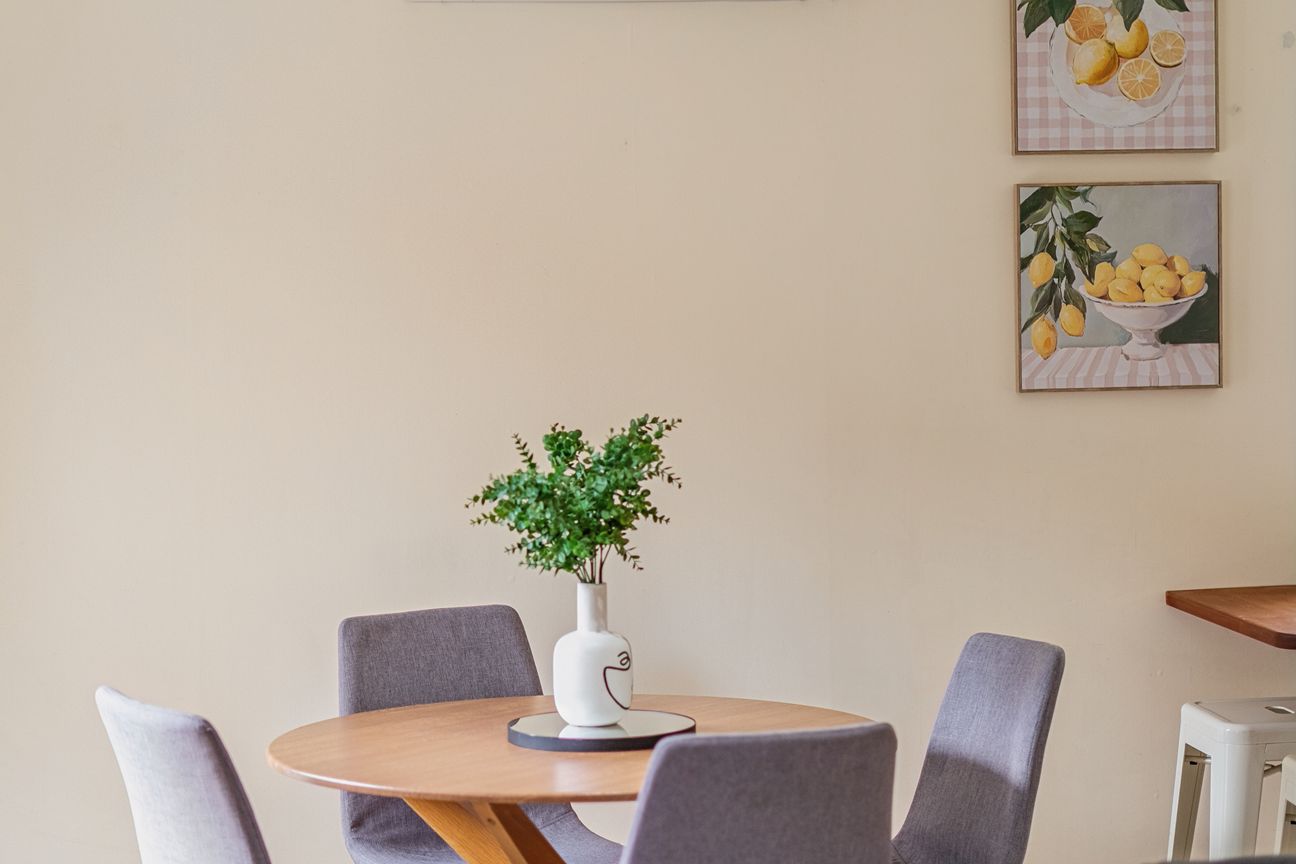 Convenient Family Living - Fler