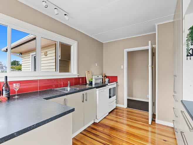 311 Frankley Road, Ferndale