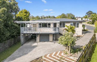 21 Celeste Place, Totara Vale