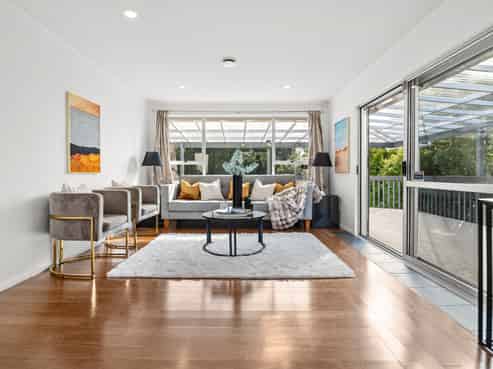 21 Celeste Place, Totara Vale