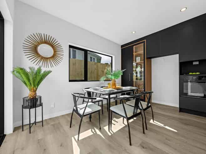 12 Hillview Avenue, New Windsor