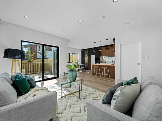 12 Hillview Avenue, New Windsor