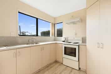11 Buick Street, Redwoodtown