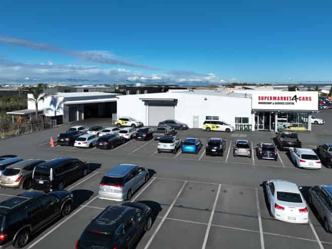 High Profile Corner - Premier Investment 