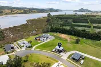 18 Pinnacles Lane, Pauanui