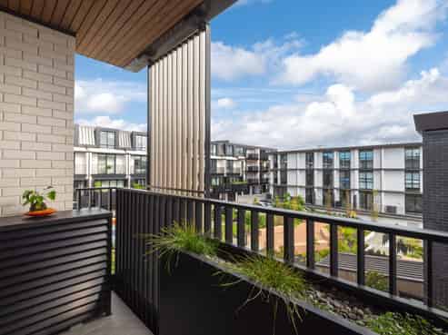 303/21 Pennant Street, Long Bay